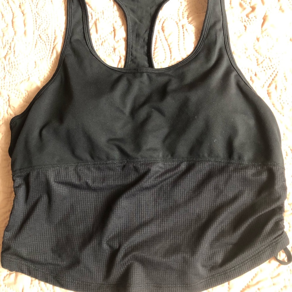 Fabletics medium impact sports bra